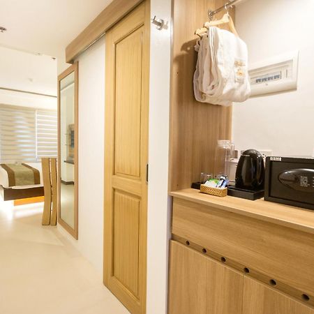 Commander Suites De Boracay Manoc-Manoc Bilik gambar