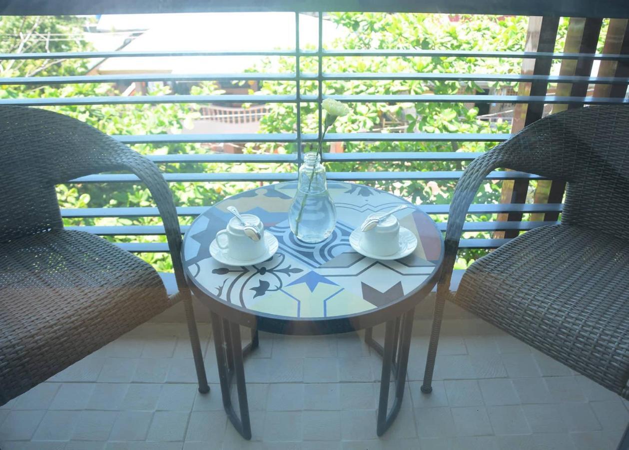 Commander Suites De Boracay Manoc-Manoc Luaran gambar